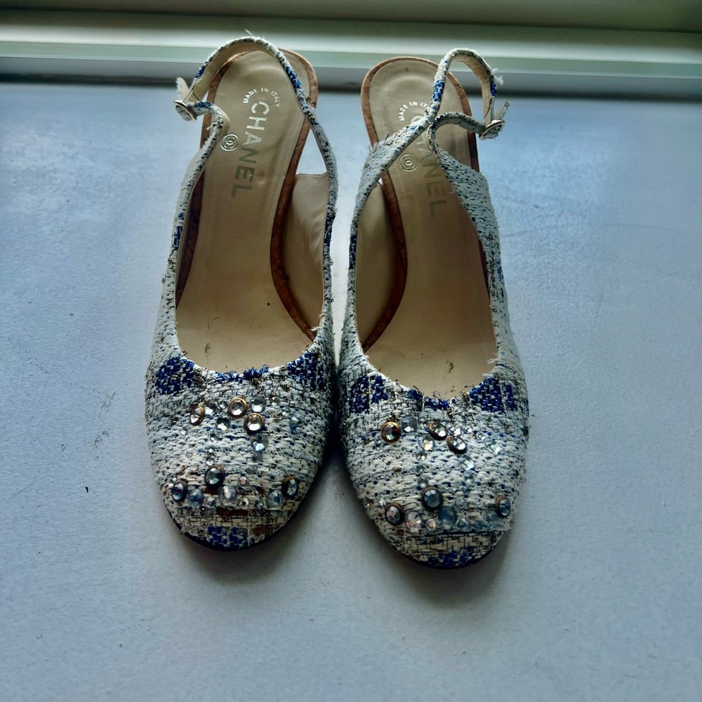 Chanel with swarovski crystals and golden ring detail on a heel